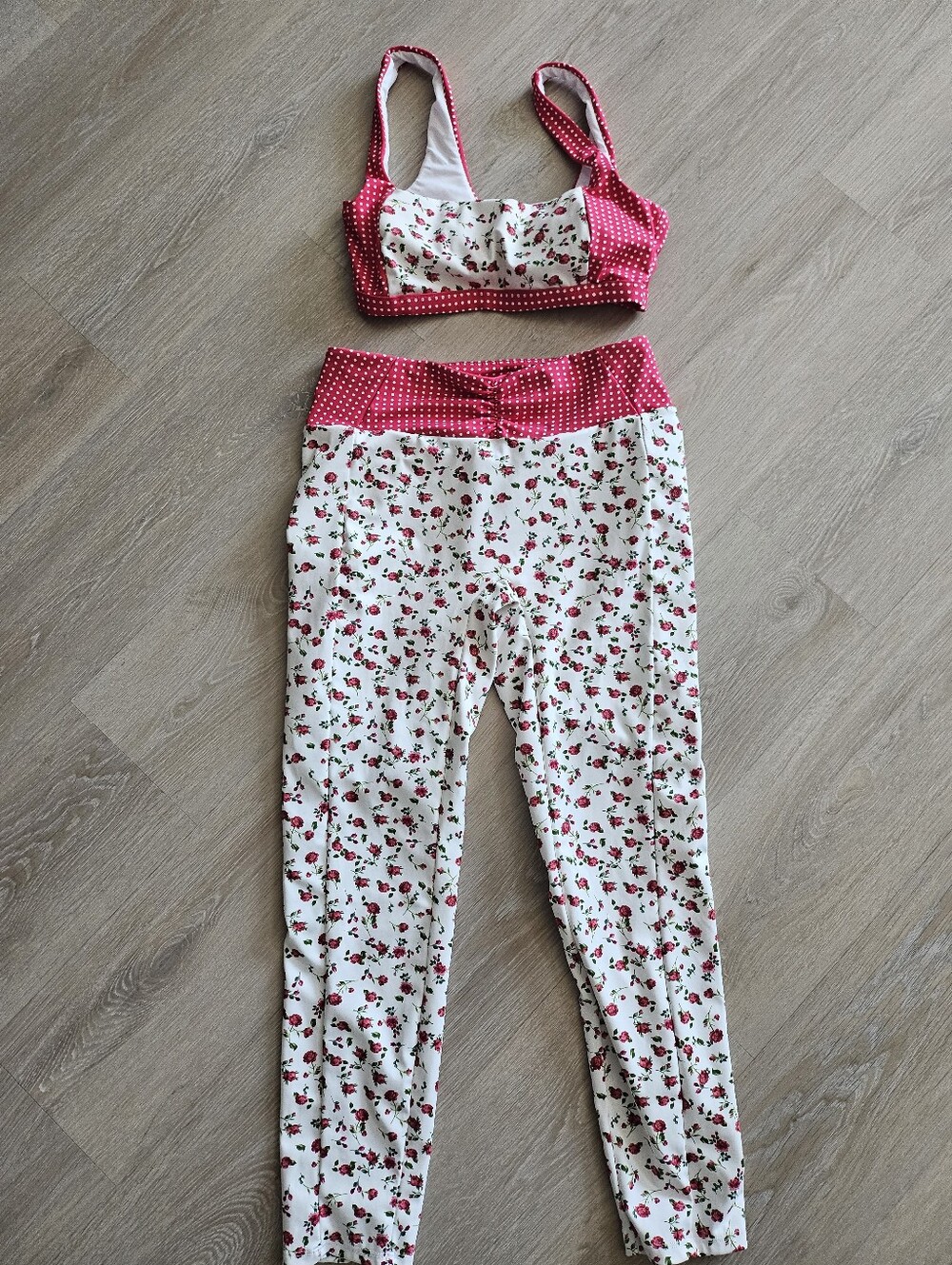 2pc Rose Set